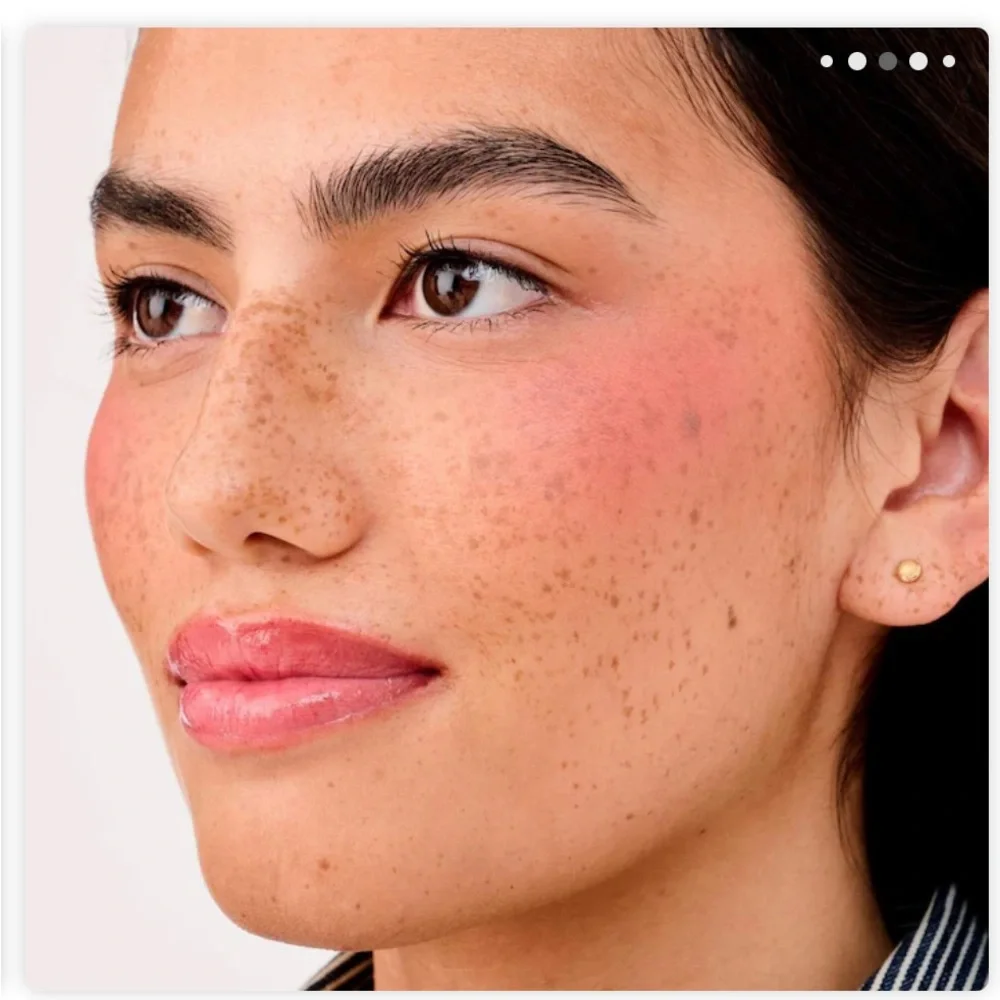 *🆕*NEW* BENEFIT | FULL | Shellie - Silky-Soft Powder Blush - Picture 8 of 10